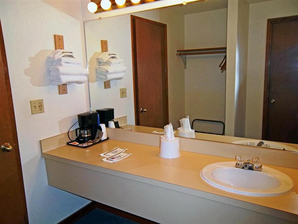 Motel 6 Gold Beach Room photo