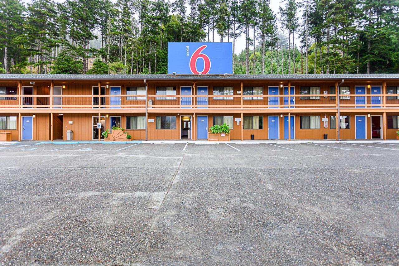 Motel 6 Gold Beach Exterior photo