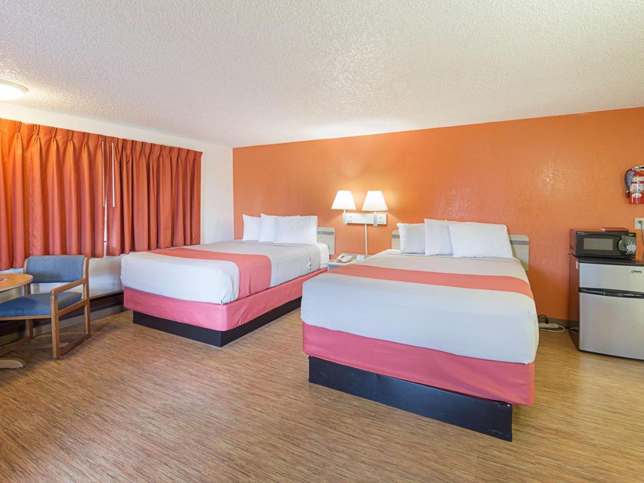 Motel 6 Gold Beach Exterior photo